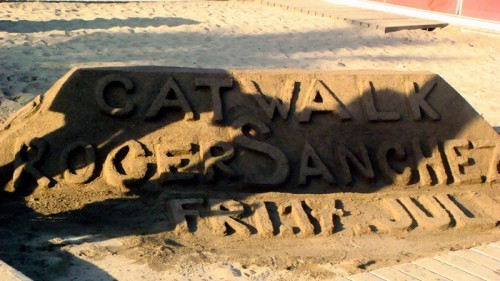Too much or a good one? (Sand Advertising, Bcn)