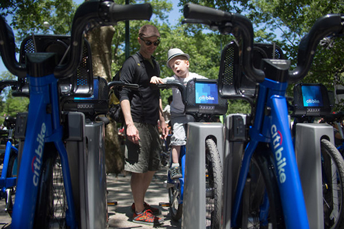 28Bikeshare-ss-slide-E4K2-articleLarge