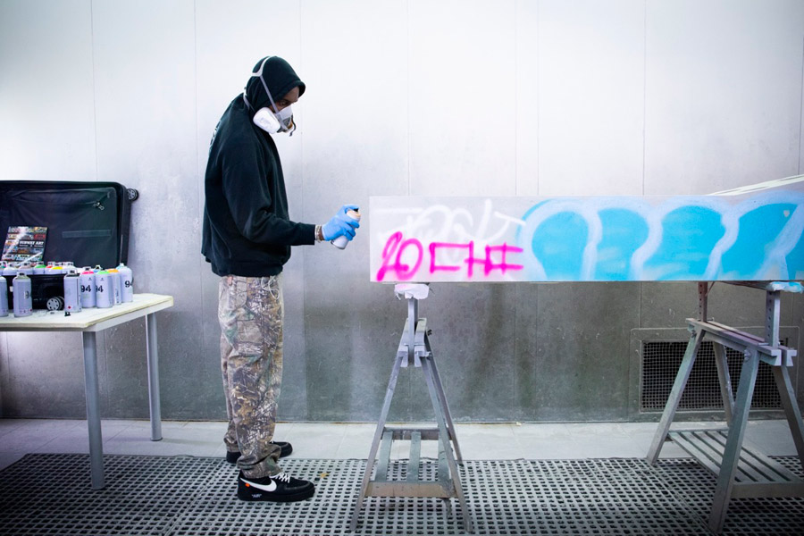 virgil abloh graffiti